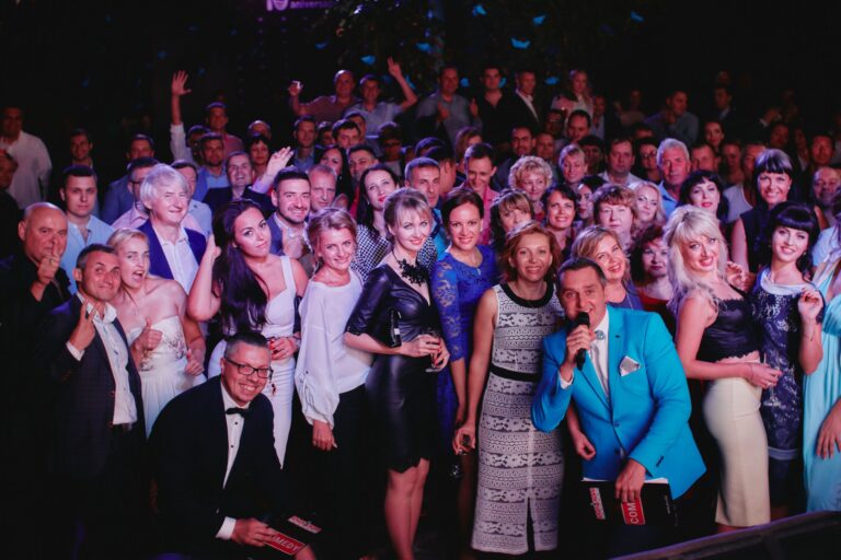 Гости вместе с Дядей Жорой на празднике - Дядя Жора Company